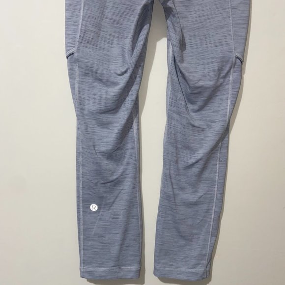 Lululemon Light Grey Space Dye Mid Rise Cropped Leggings - Size 2 - Picture 7 of 8